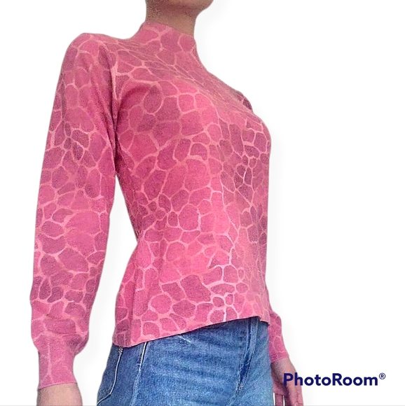 Pink Women Giraffe Animal Print turtleneck balloon sleeve sweater Size S - Picture 1 of 9